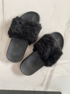 Sandal sales bulu rubi