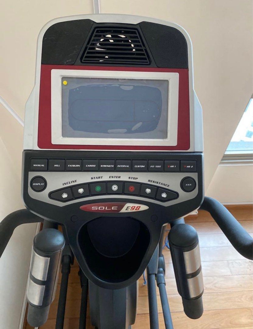 Sole e98 elliptical Cross Trainer Sports Equipment Exercise