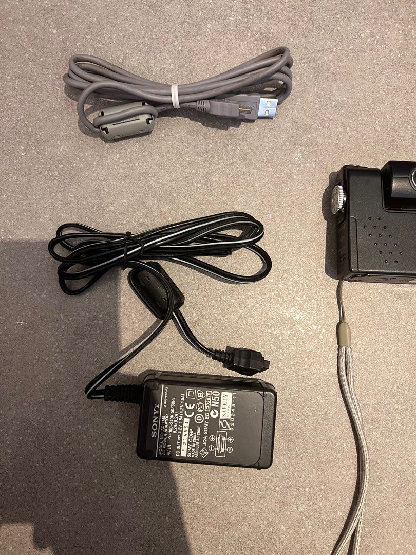 Sony cybershot DSC F77 CCD camera , 攝影器材, 相機 - Carousell