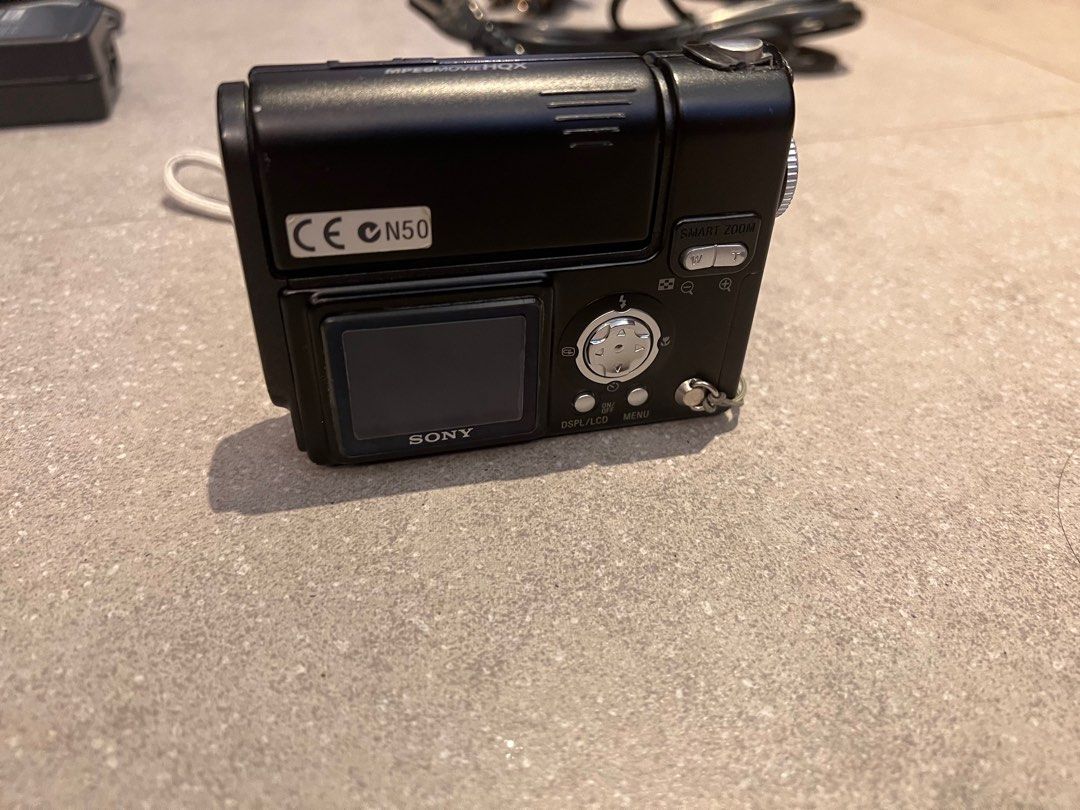 Sony cybershot DSC F77 CCD camera , 攝影器材, 相機 - Carousell