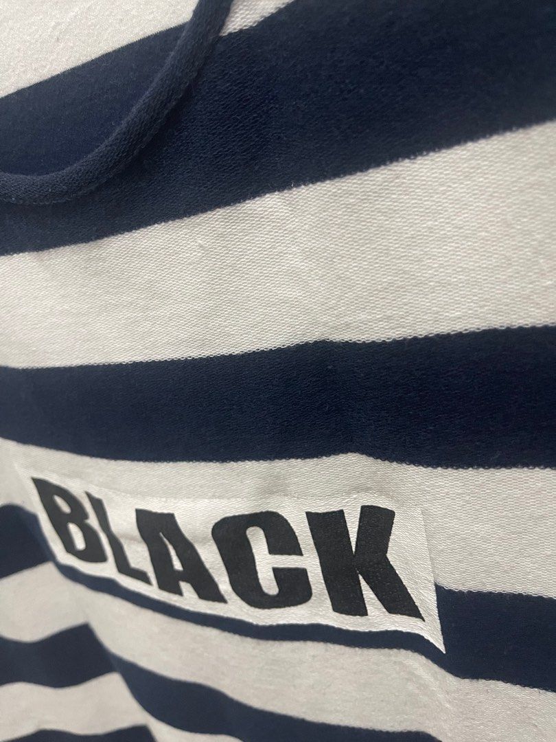 Striped dress (navy blue - white) (Category: Dresses) located in Taguig. Submitted by laineeyyyy (Listing ID 1232772570, Image 2). Description: Naby blue and white stripe dress Medium to Large Personal favorite. Super comfy! RFS: Major decluttering 😁.