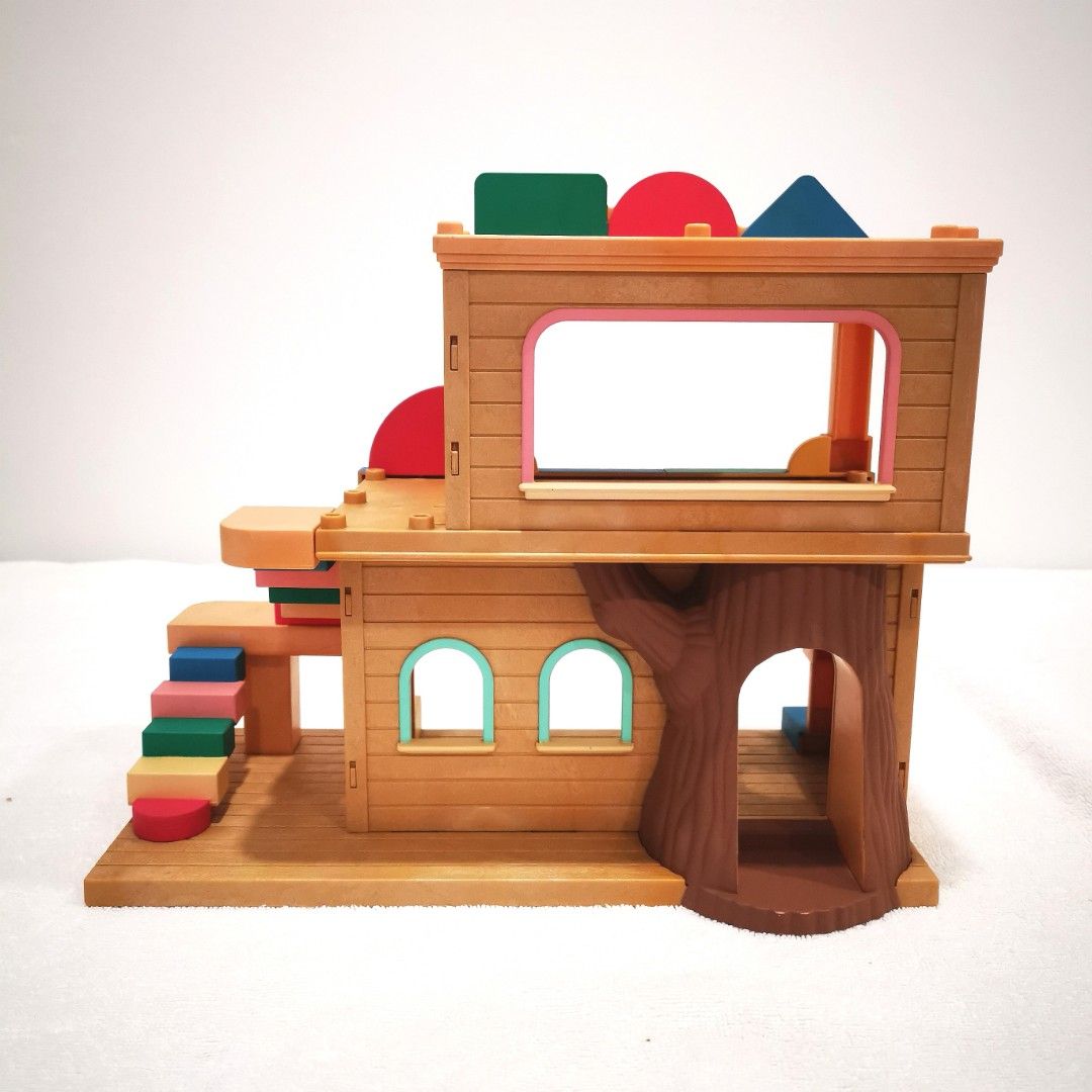 Sylvanian primrose kindergarten / primrose nursery, Hobbies & Toys