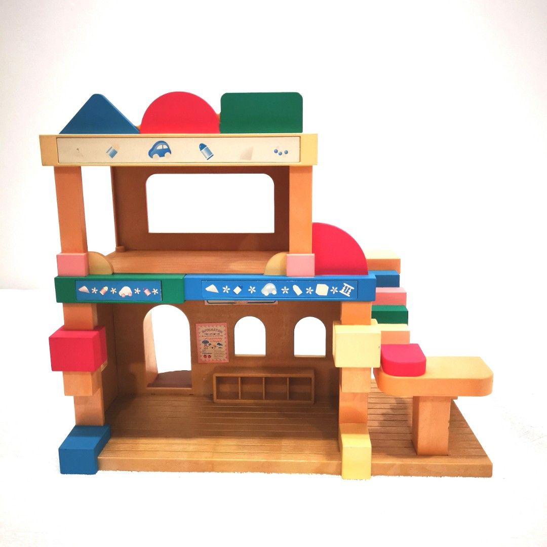 Sylvanian primrose kindergarten / primrose nursery, Hobbies & Toys