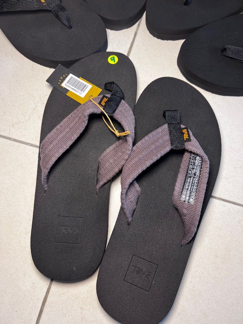 Teva mush outlet sandals on clearance