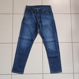 Uniqlo dark blue cropped jeans semi skinny
