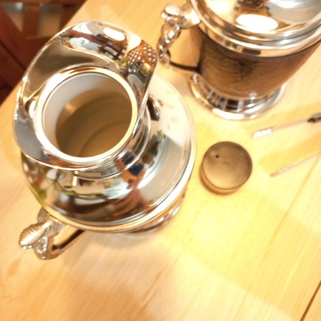 Vintage style ice bucket and pitcher bar display, Hobbies & Toys