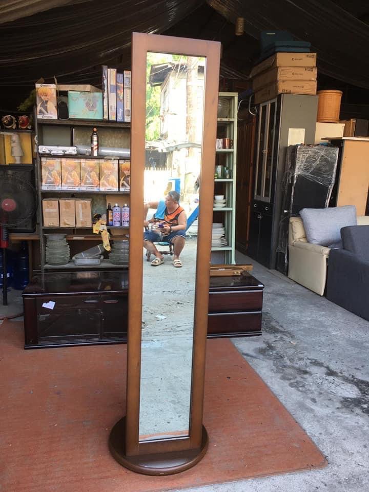 Whole body mirror, Furniture & Home Living, Home Decor, Mirrors on