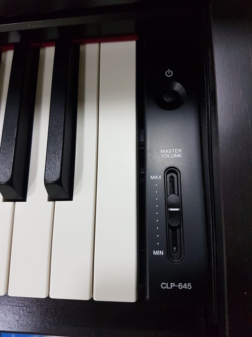 Yamaha Clavinova CLP645, Hobbies & Toys, Music & Media, Musical
