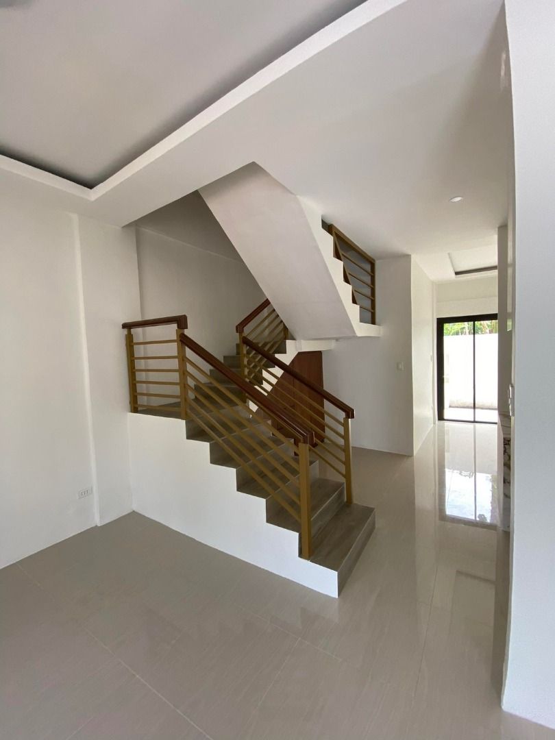 Single Attached House Town and Country Southville Sto. Tomas Binan