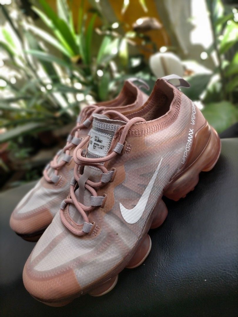 6.5 Women LIKE NEW Nike Vapormax Women s Fashion Footwear