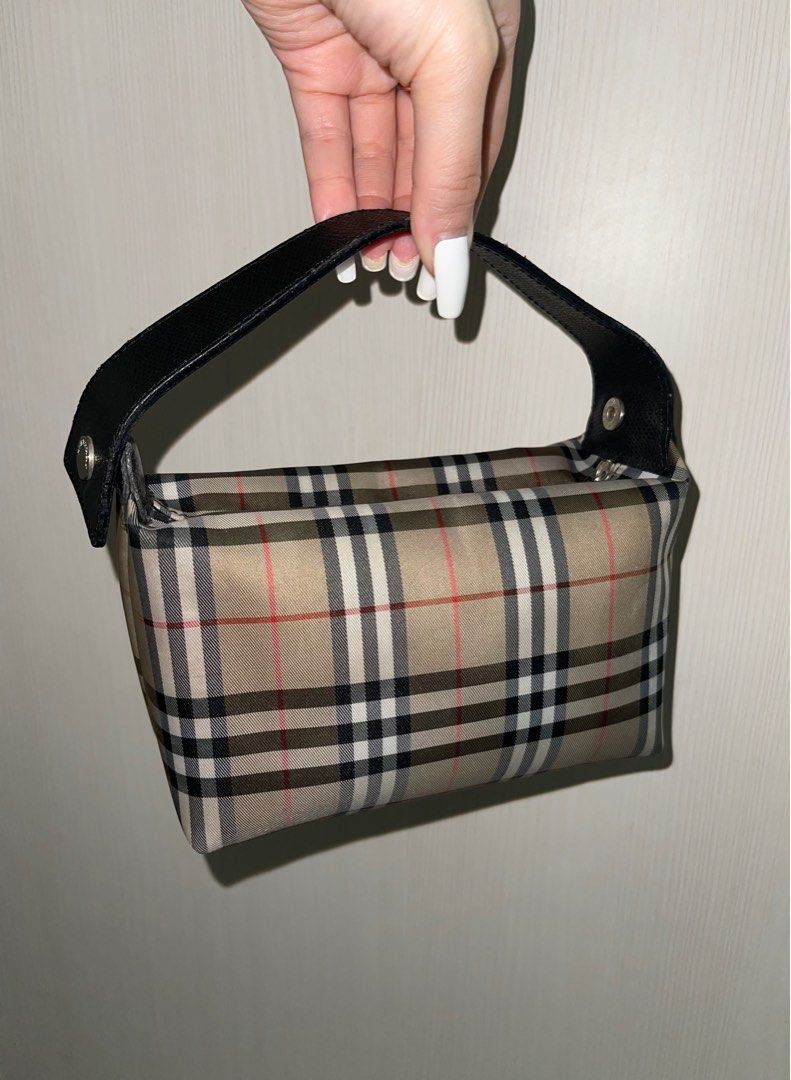 Burberry lunch bag store