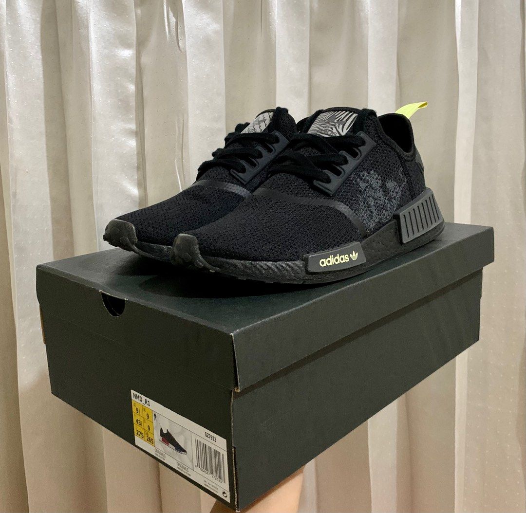 Adidas NMD R1 Tokyo Dragon, Fesyen Pria, Sepatu , Sneakers di Carousell