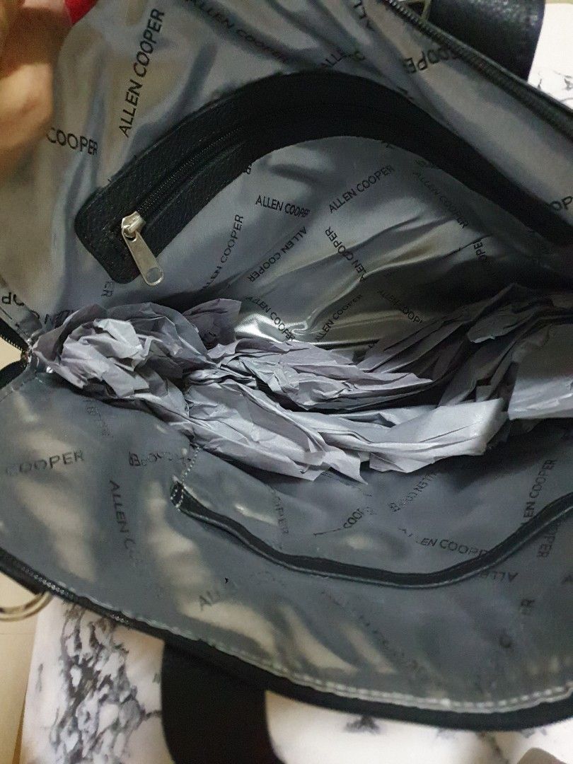 Allen cooper laptop bag MOVING OUT SALE CHECK OUT MY OTHER LISTING
