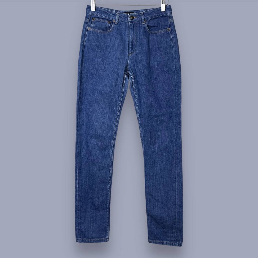 APC medium wash denim jeans A.P.C. Jeans Droit w27 Women s Fashion Bottoms Jeans Leggings on Carousell