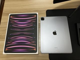 Apple iPad Pro 12.9” M2 (6th gen) 256gb Cellular + WiFi - ZP set
