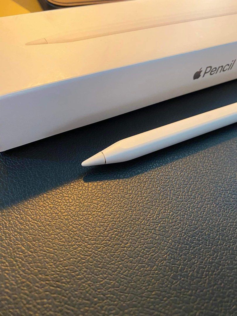 Apple Pencil Gen 2 (Category: iPad) located in Taguig. Submitted by ysellsstuff (Listing ID 1229710495, Image 2). Description: Like new With box and receipt No issues Meet up bgc/ mckinley hill.