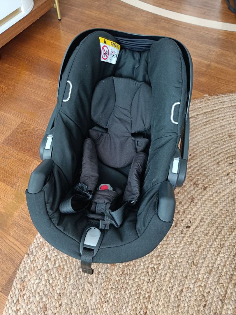 BABYZEN Car seat iZi Go Modular by BeSafe + Car Seat Adapters Black, Babies & Kids, Going Out