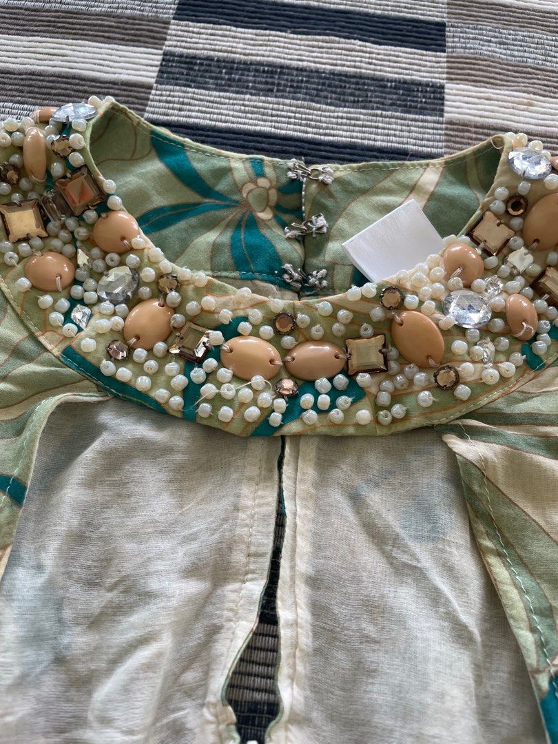 Beaded dress made in italy (Category: Dresses) located in Manila. Submitted by jackienikki (Listing ID 1229727355, Image 2). Description: Made in italy.