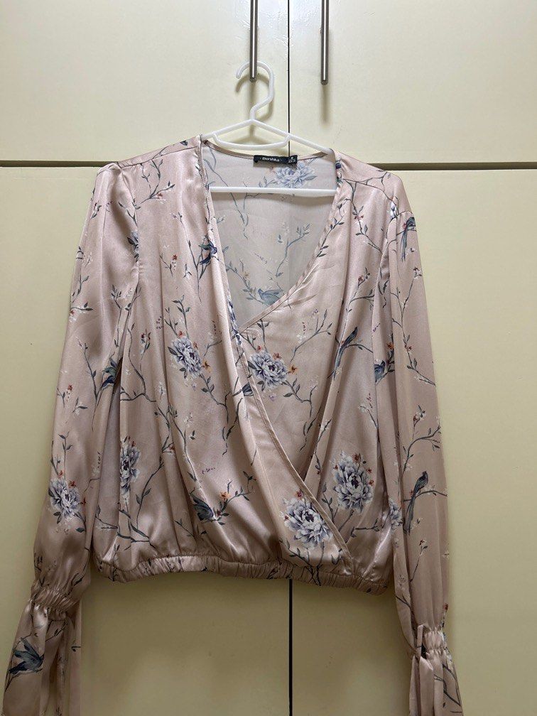 Bershka Top (Category: Blouses) located in Paranaque City. Submitted by Re_Up (Listing ID 1229688878, Image 1). Description: No issue Bought in Japan.
