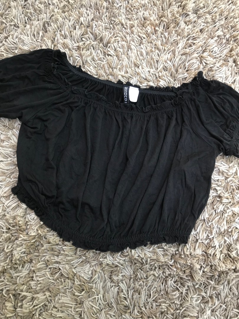 Black off shoulder DIVIDED, Women's Fashion, Tops, Others Tops on Carousell