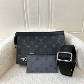 Louis Vuitton Steamer Wearable Wallet, Luxury, Bags & Wallets on Carousell