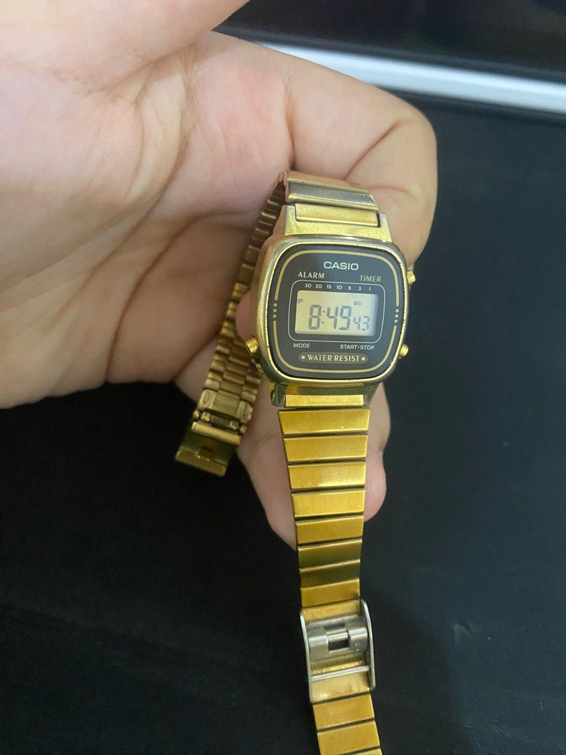 CASIO WOMEN’S GOLD WATCH (DIGITAL WATCH) on Carousell