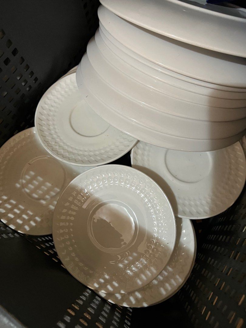 Catering plates and goblets on carousell