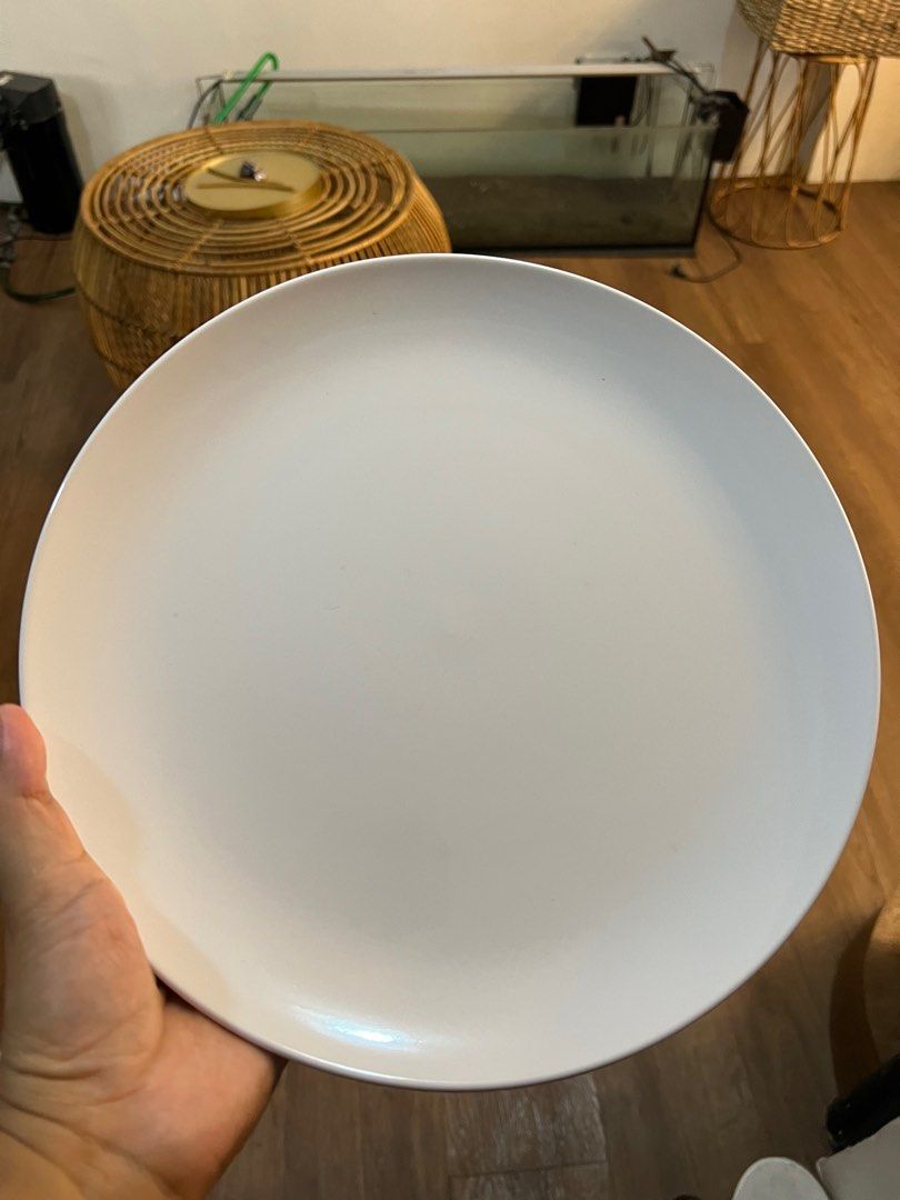 Catering plates and goblets on carousell
