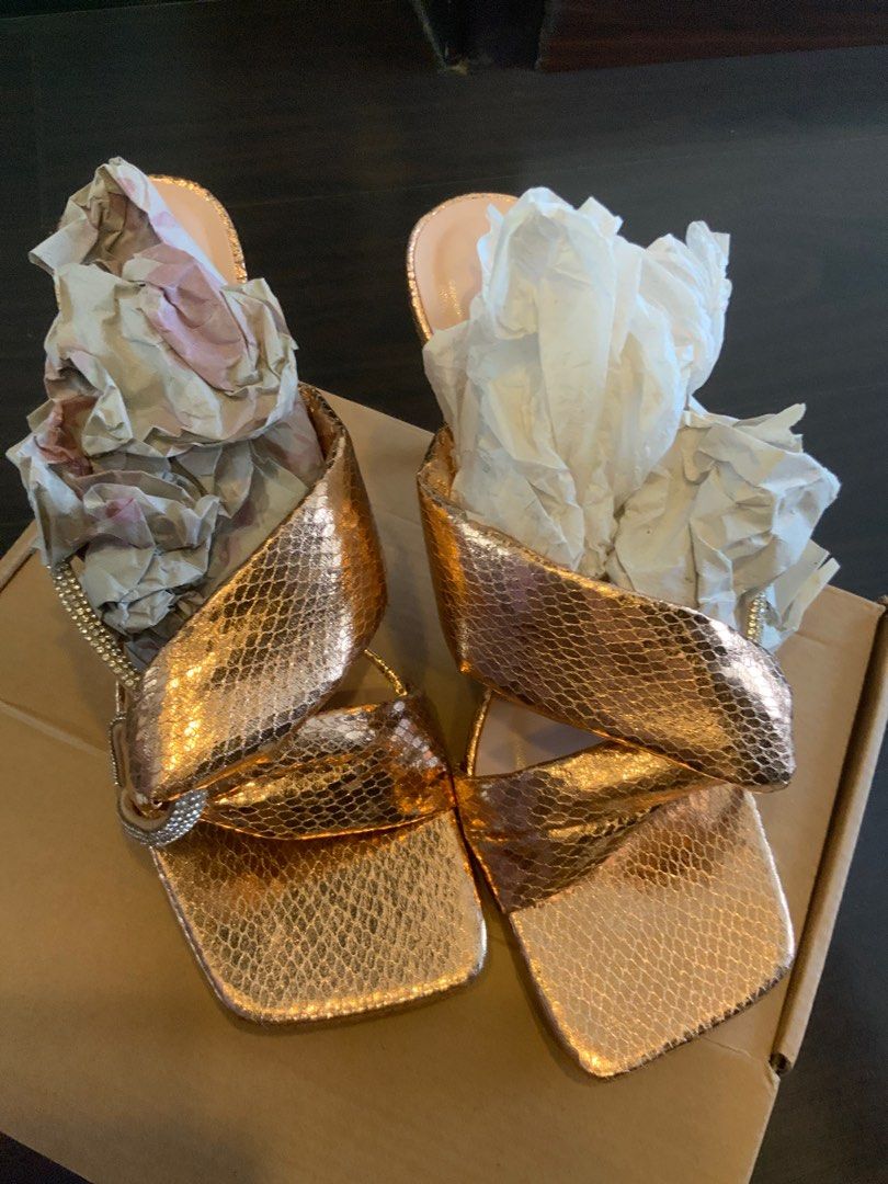Champagne gold hotsell heels