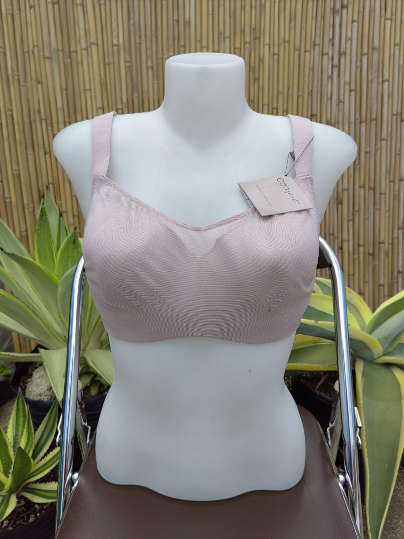 Comfit Bra with cleavage cover D80, Women's Fashion, Undergarments &  Loungewear on Carousell