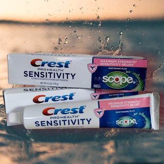 Crest Sensitivity Whitening Plus Scope Toothpaste Minty Fresh6.0OZ