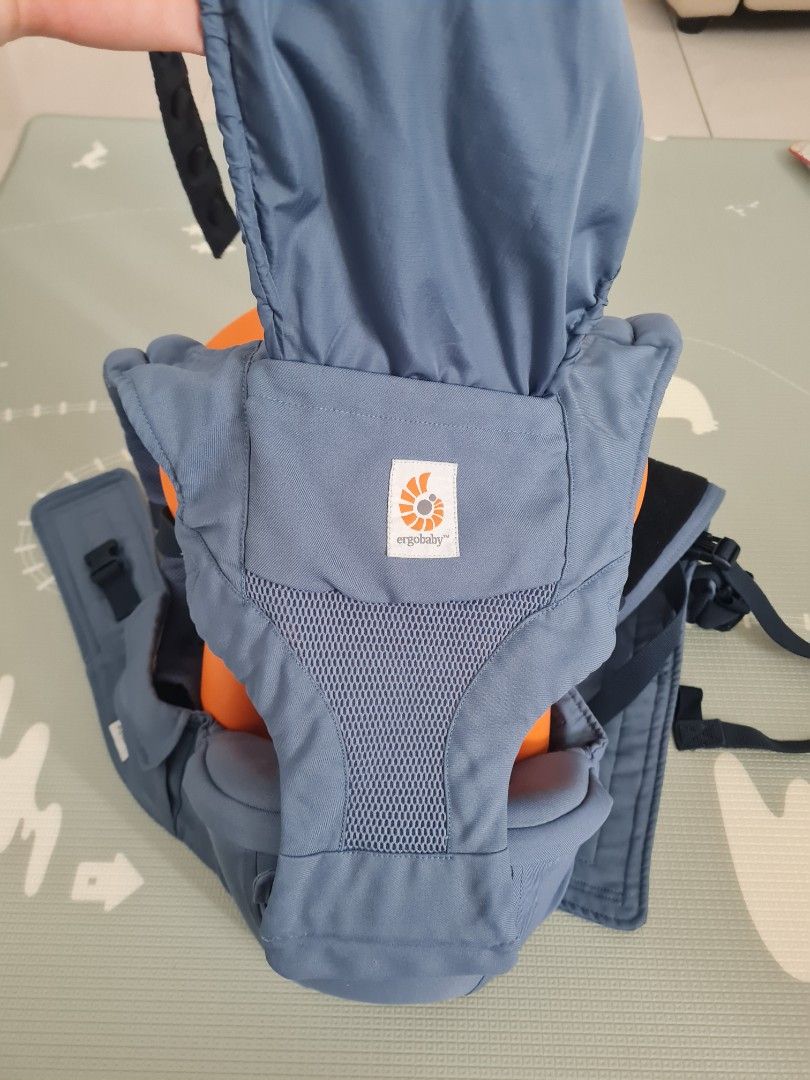 Ergobaby All inOne Baby Carrier with Hipseat, Babies & Kids, Going