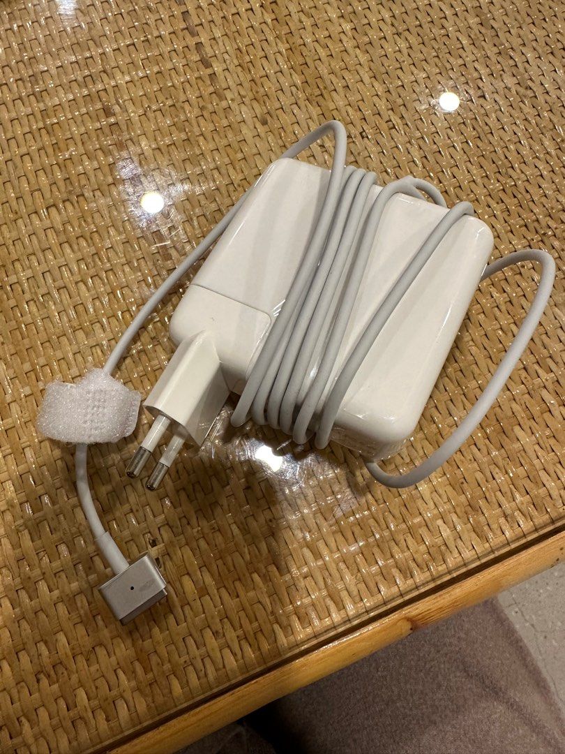 European Laptop Charger (Mac), Mobile Phones & Gadgets, Mobile & Gadget