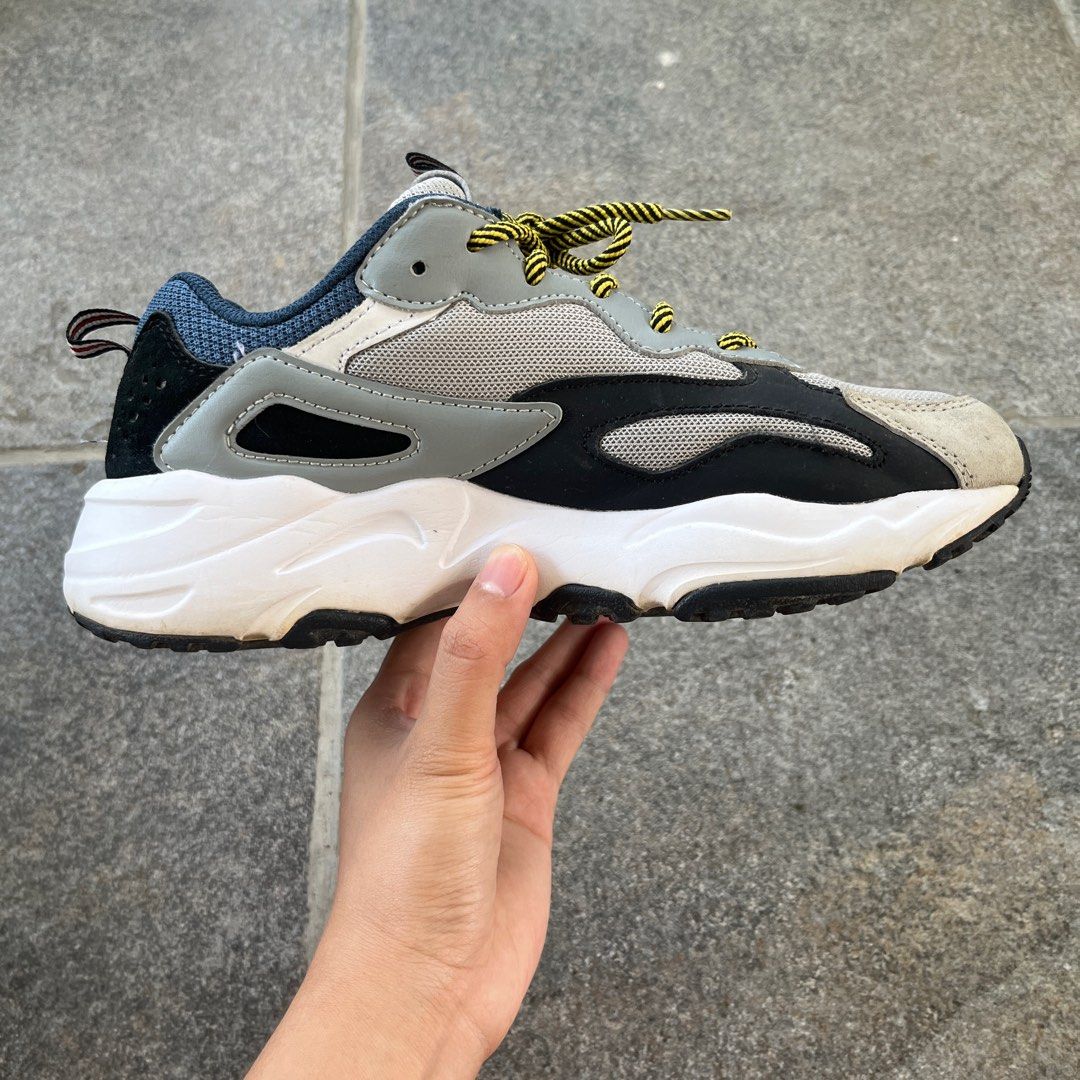 Fila ray top tracer yeezy 700