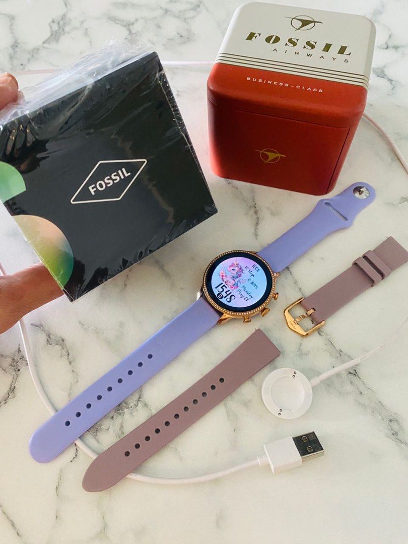 Fossil smartwatch sale womens store