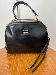 Furla leather black handbag