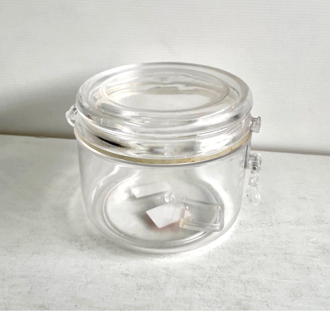 FWP Round Acrylic Container with Lid Closed Terrarium 13 x 10 cm, Furniture  & Home Living, Gardening, Pots & Planters on Carousell
