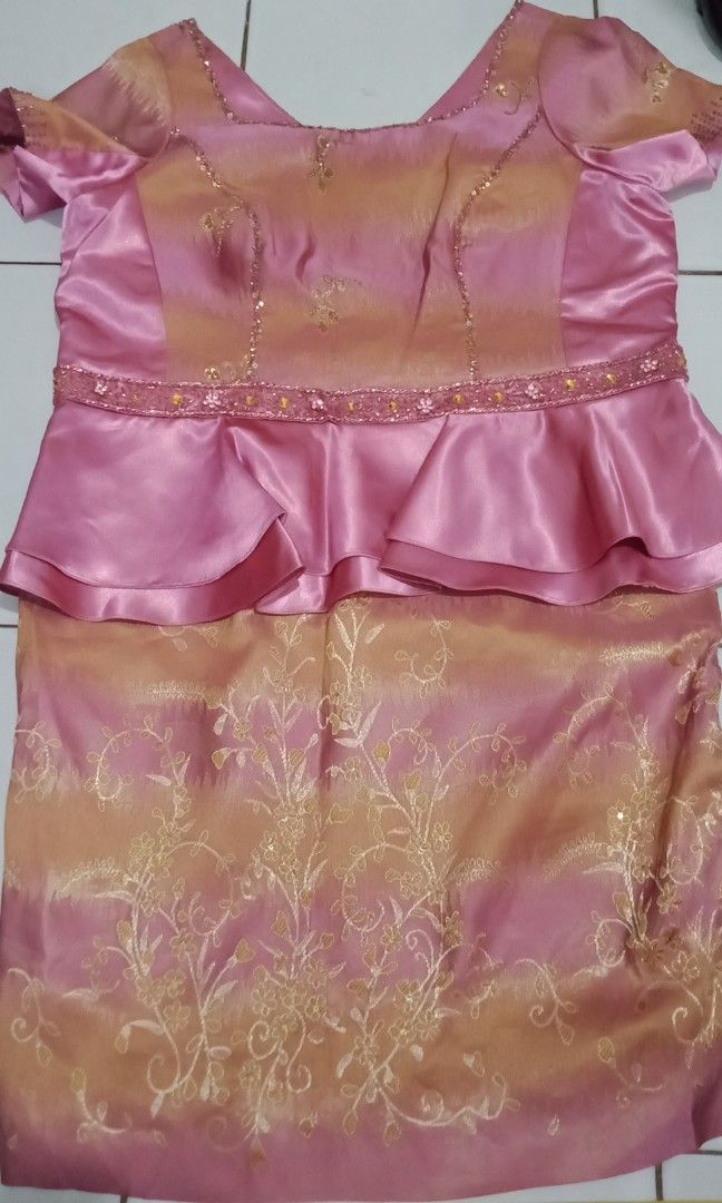 Gaun pesta, Fesyen Wanita, Pakaian Wanita, Gaun & Rok di Carousell