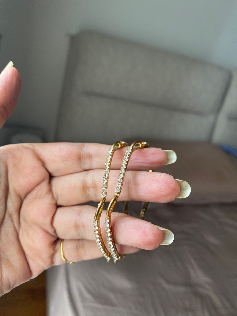 Gold plated discount american diamond bangles