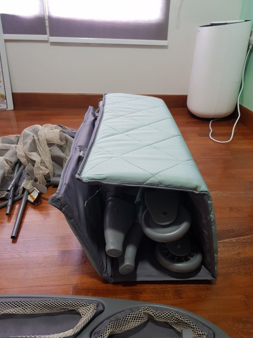 Graco playpen full set, Babies & Kids, Baby Nursery & Kids Furniture