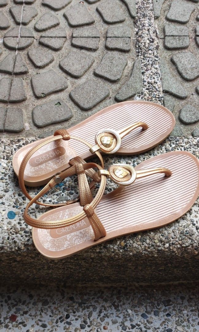 grendha jelly sandals