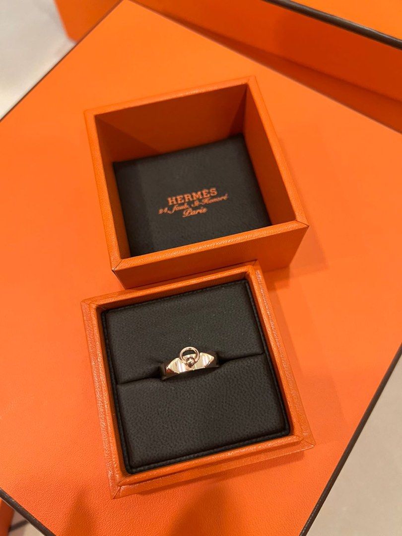 HERMÈS Stirrup charm Scarf Ring in Palladium hardware -Ginza Xiaoma –  Authentic Hermès Boutique
