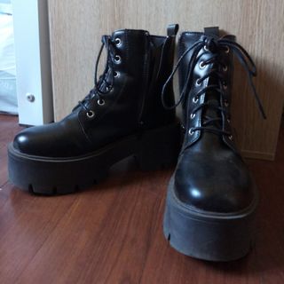 (Category: ) located in . Submitted by wevegu (Listing ID 1229683406, Image 1). Description: .