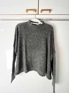 H&M grey sweater