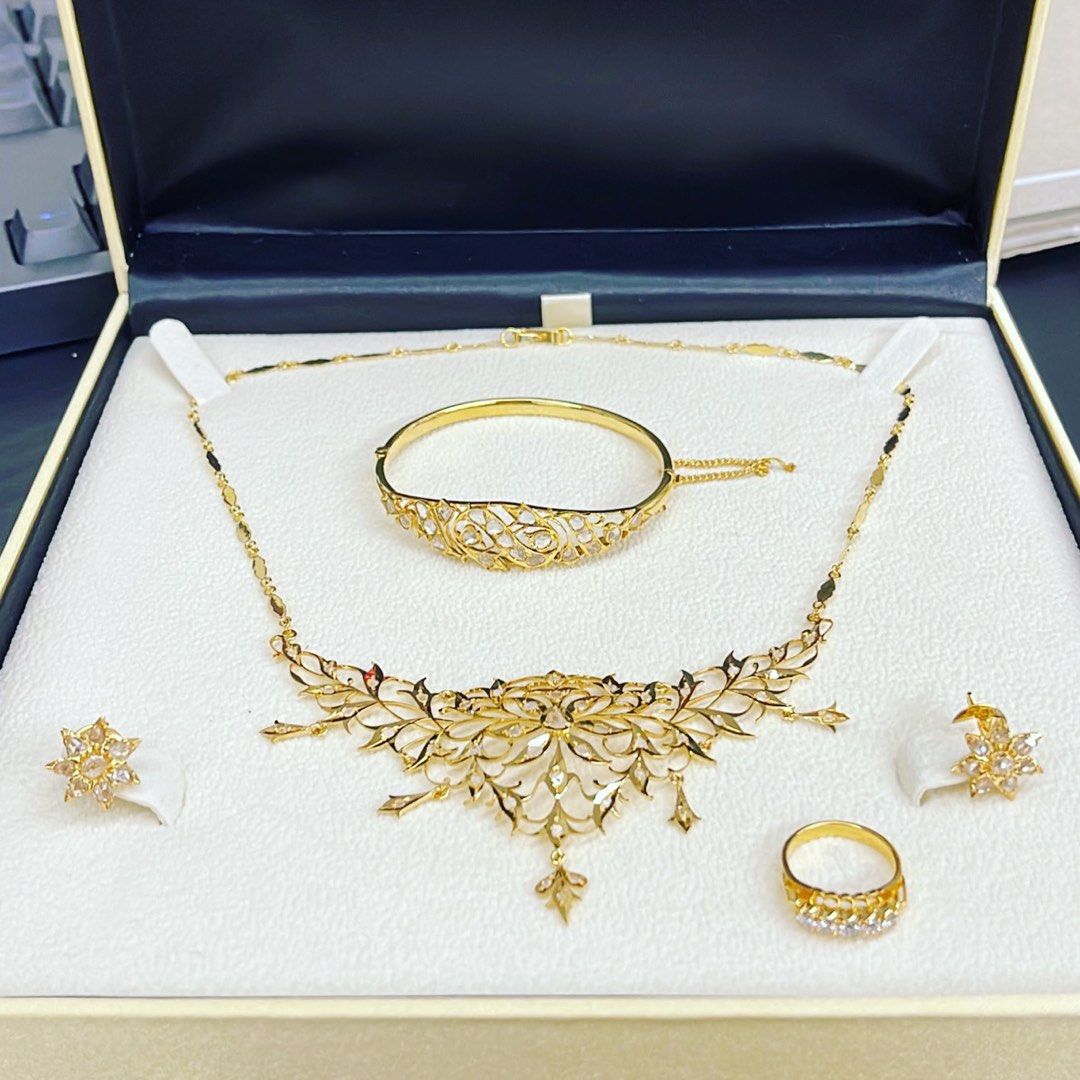 Intan Peranakan Jewellery Set 四点金 wedding Women's Fashion