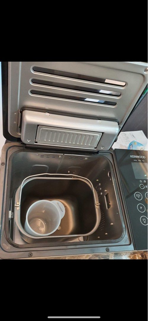 Kenwood bread maker, TV & Home Appliances, Kitchen Appliances