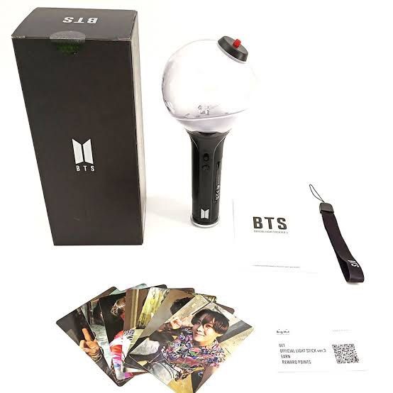 KPOP BTS army bomb v3, Hobbies & Toys, Memorabilia & Collectibles, K