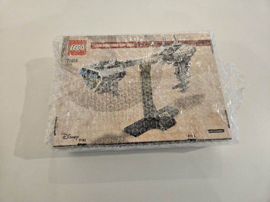 LEGO 77904 Star Wars NebulonB Frigate Limited Edition for Comic Con