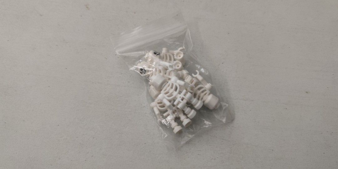 Lego Skeleton Minifigures (Category: Lego & Building Sets) located in Taguig. Submitted by wax3o4 (Listing ID 1229829900, Image 1). Description: .