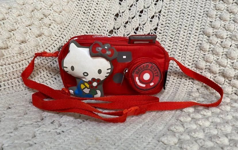 Lesportsac hello kitty clearance camera bag